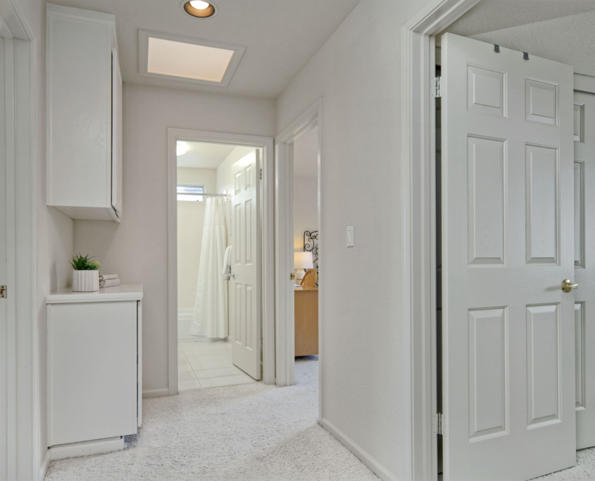 G50 A7R065175633 Ravenna Court