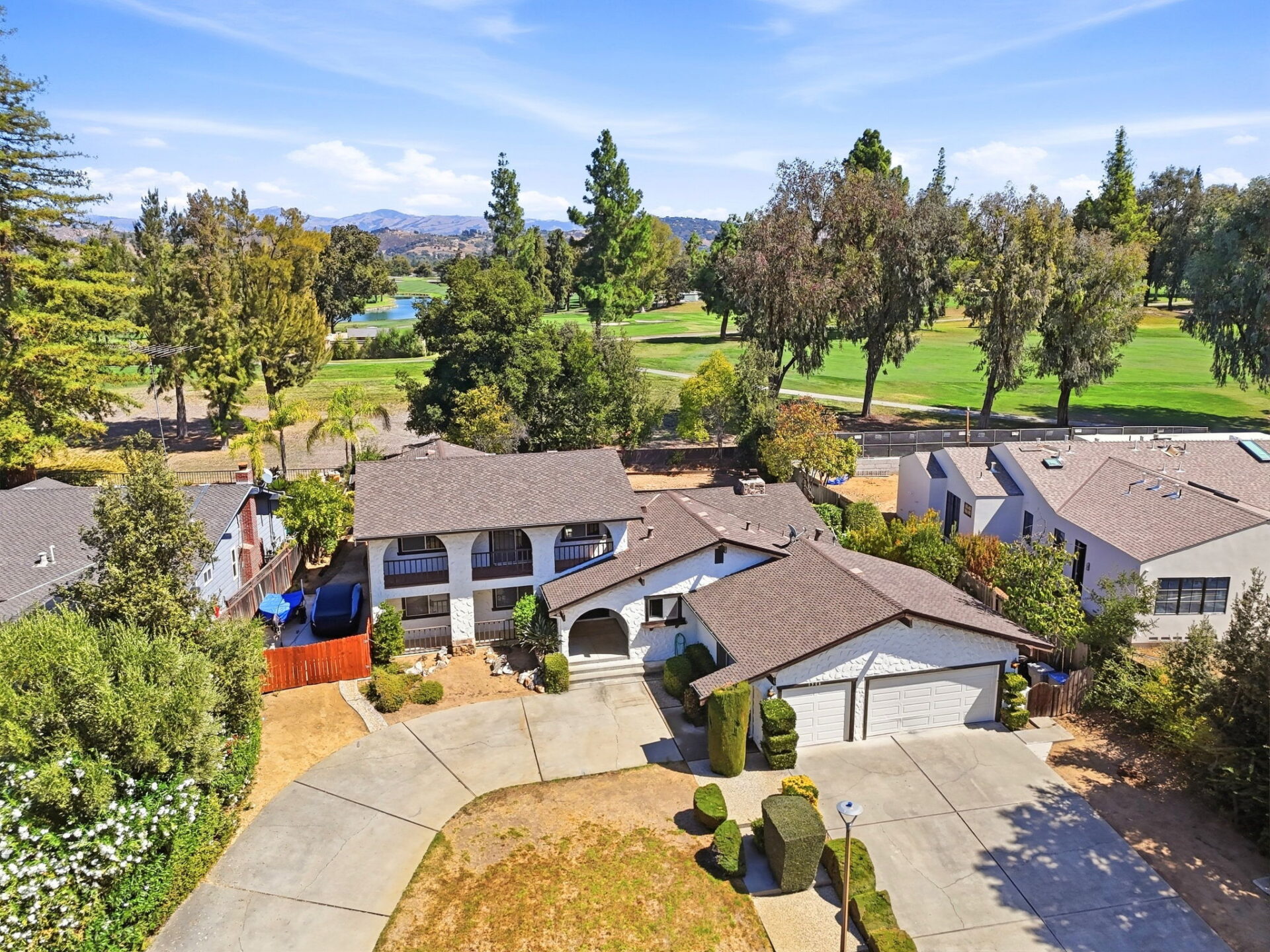A10 3-003_F8_AERIAL_1306 Hillcrest Dr (1)